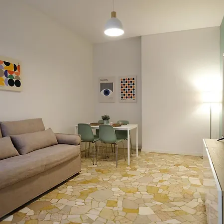 Apartamento Navigli - Via Tortona Milão