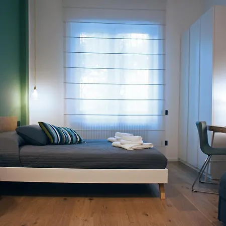 Navigli - Via Tortona Apartamento Milão