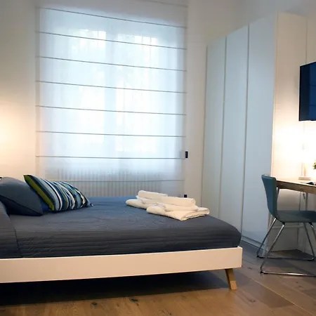 Apartamento Navigli - Via Tortona Milão